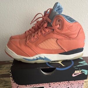 Jordan 5 Retro SP in Crimson and Blue